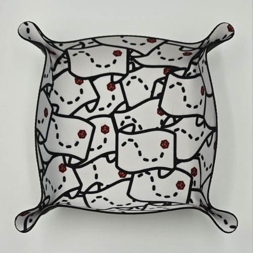 dice-tray-logo-przyczolka-duze-biale (1).jpg
