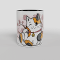 Kubek-Maneki-Neko-trikolorek-z-gałęzią-drzewa-z-tyłu-1.png