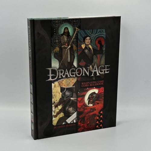 Dragon Age Core Rulebook (outlet) — przód (producent)