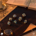 QW-CTHULHU-7ED-NIE-ZIE — Zdjęcie promo (z ręki) (producent)