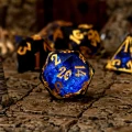Kości żywiczne Geode Azure Artifacts (zestaw 7 szt.) — zawartość (producent)