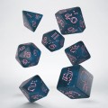 sparkling-llama-dice-set-glittering-dark-blue-pink (1).jpg