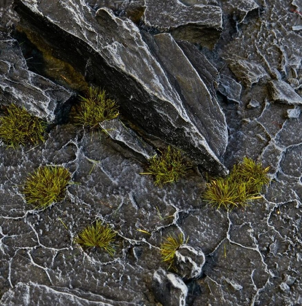 Gamers Grass Tuft Tiny Dark Moss